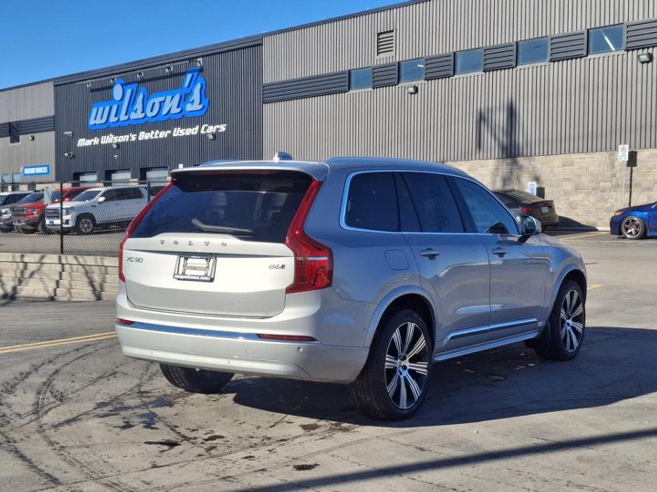 2023 Volvo XC90 Ultimate Bright Theme Photo4