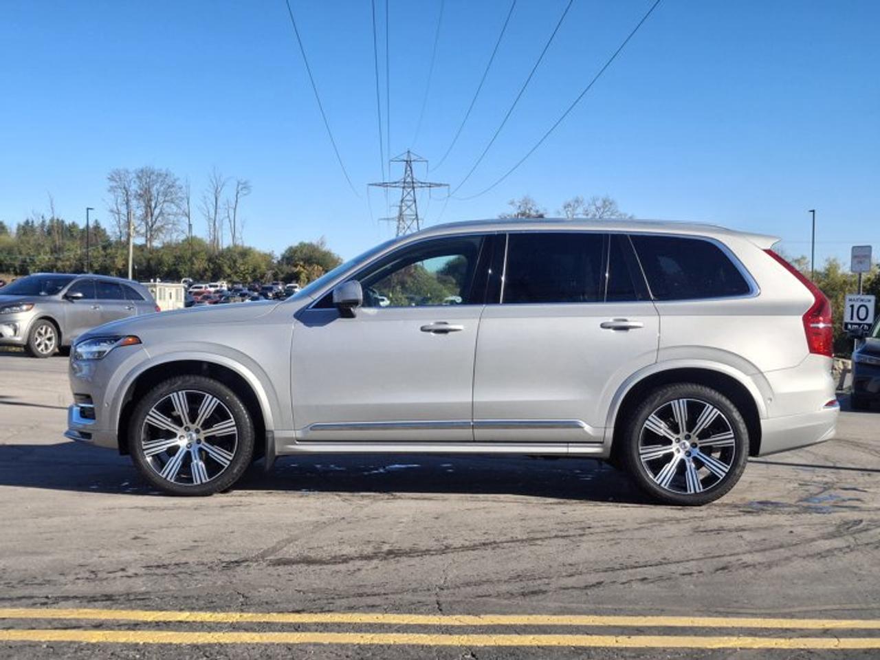 2023 Volvo XC90 Ultimate Bright Theme Photo