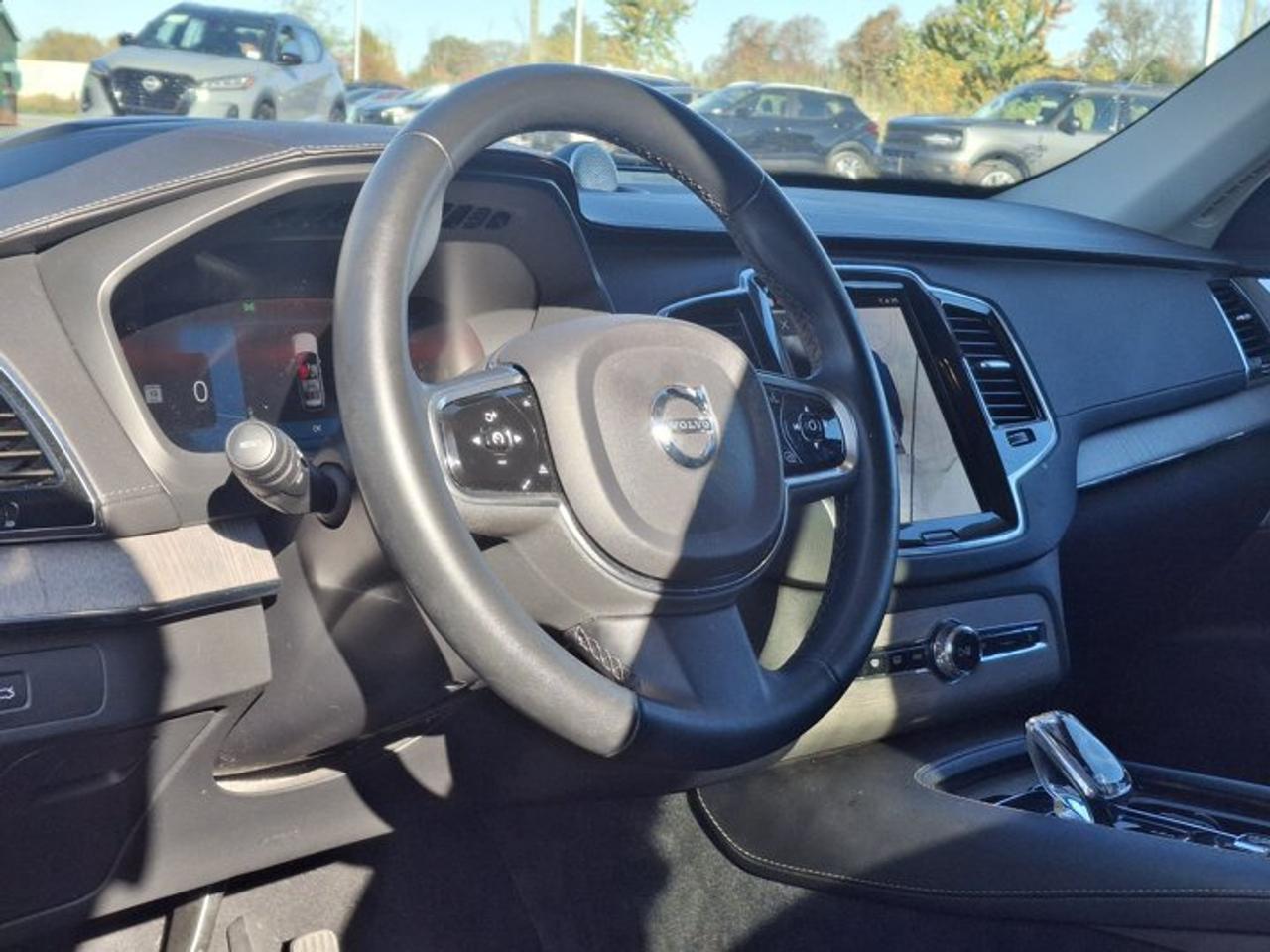 2023 Volvo XC90 Ultimate Bright Theme Photo