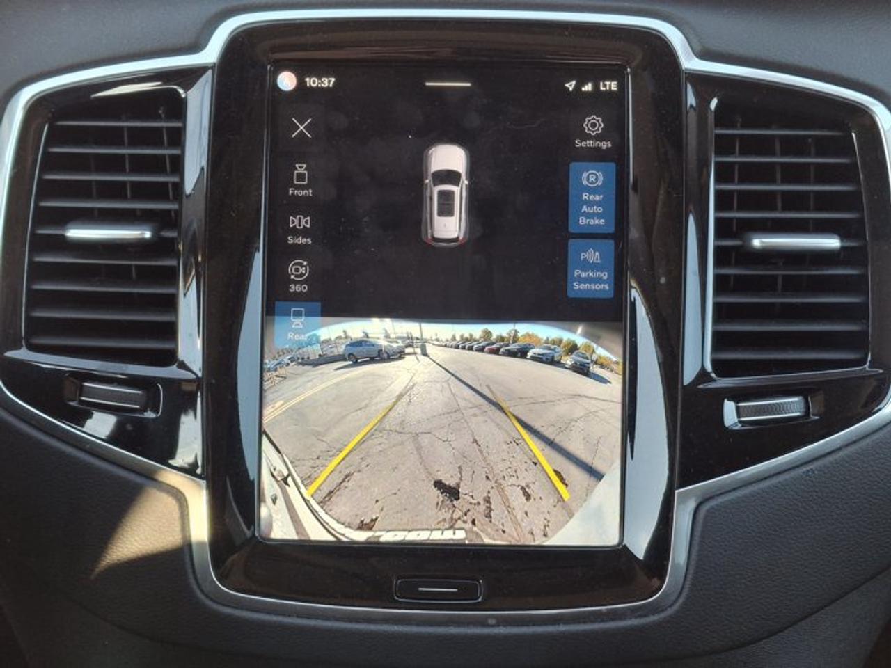 2023 Volvo XC90 Ultimate Bright Theme Photo