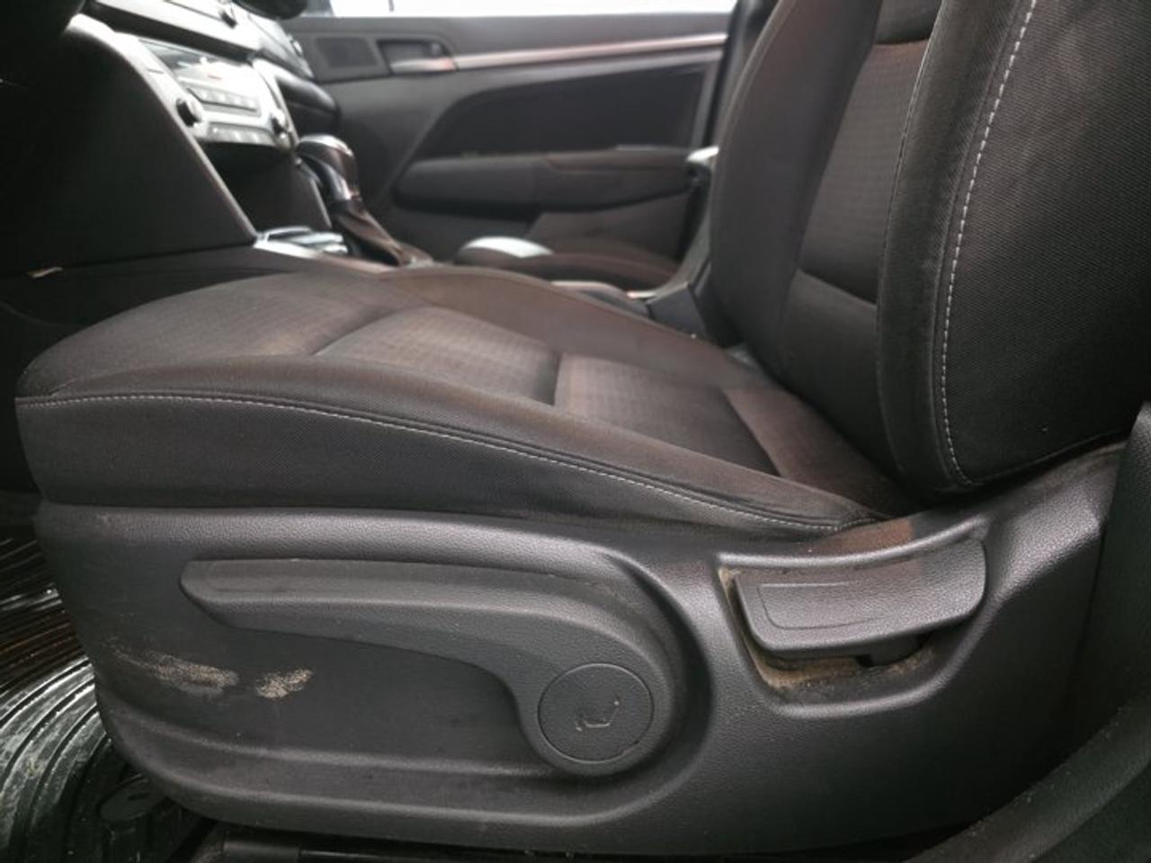 2017 Hyundai Elantra GL Photo
