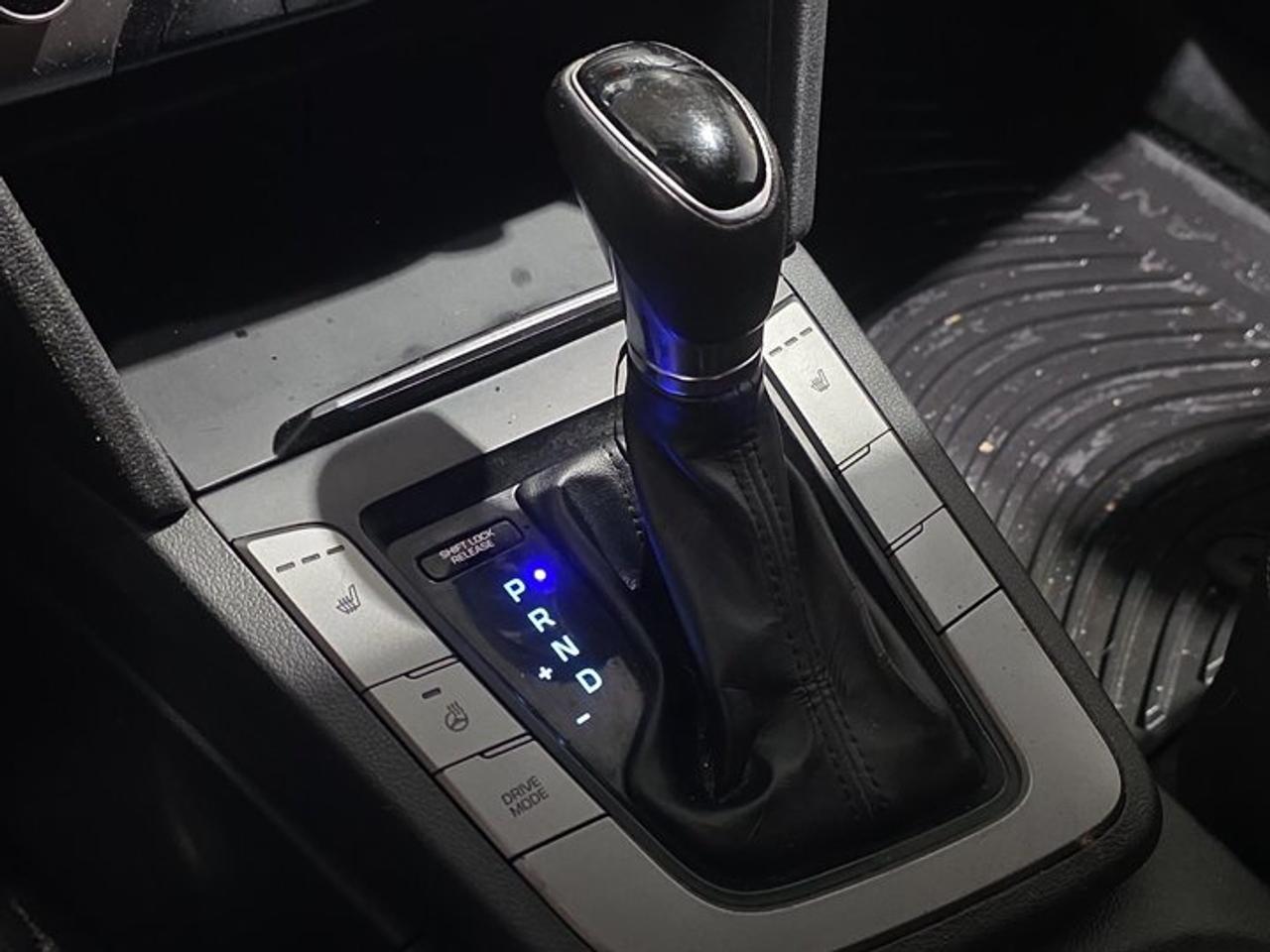 2017 Hyundai Elantra GL Photo