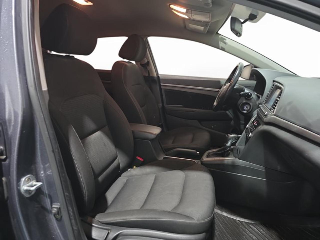 2017 Hyundai Elantra GL Photo