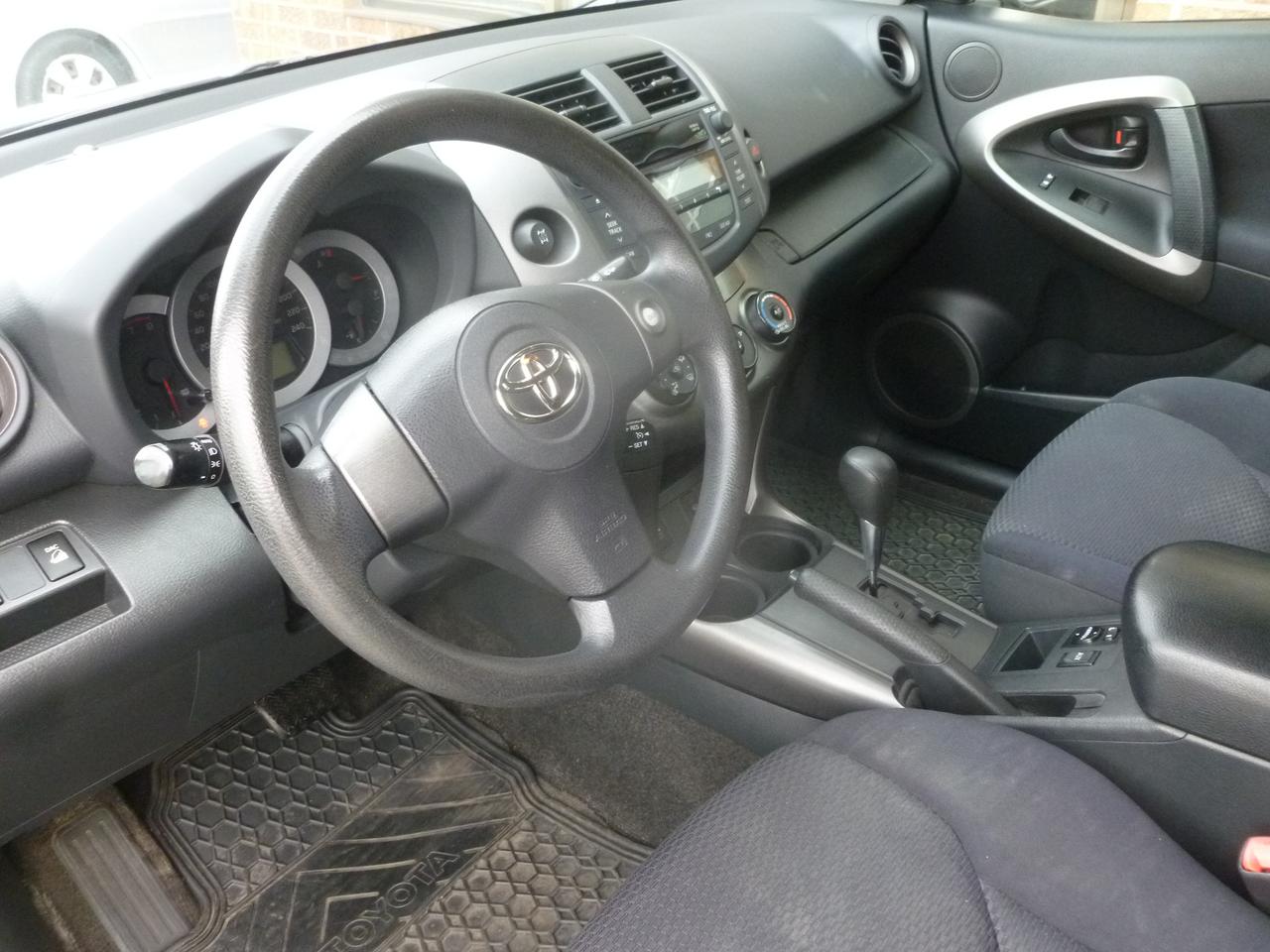 2010 Toyota RAV4 Sport Photo