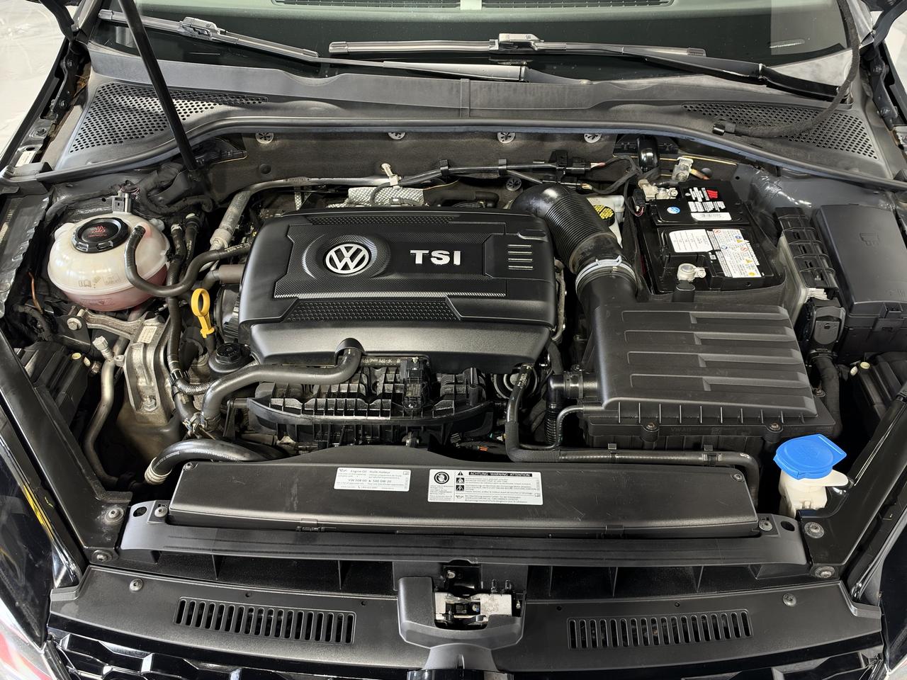 2019 Volkswagen Golf Autobahn Photo