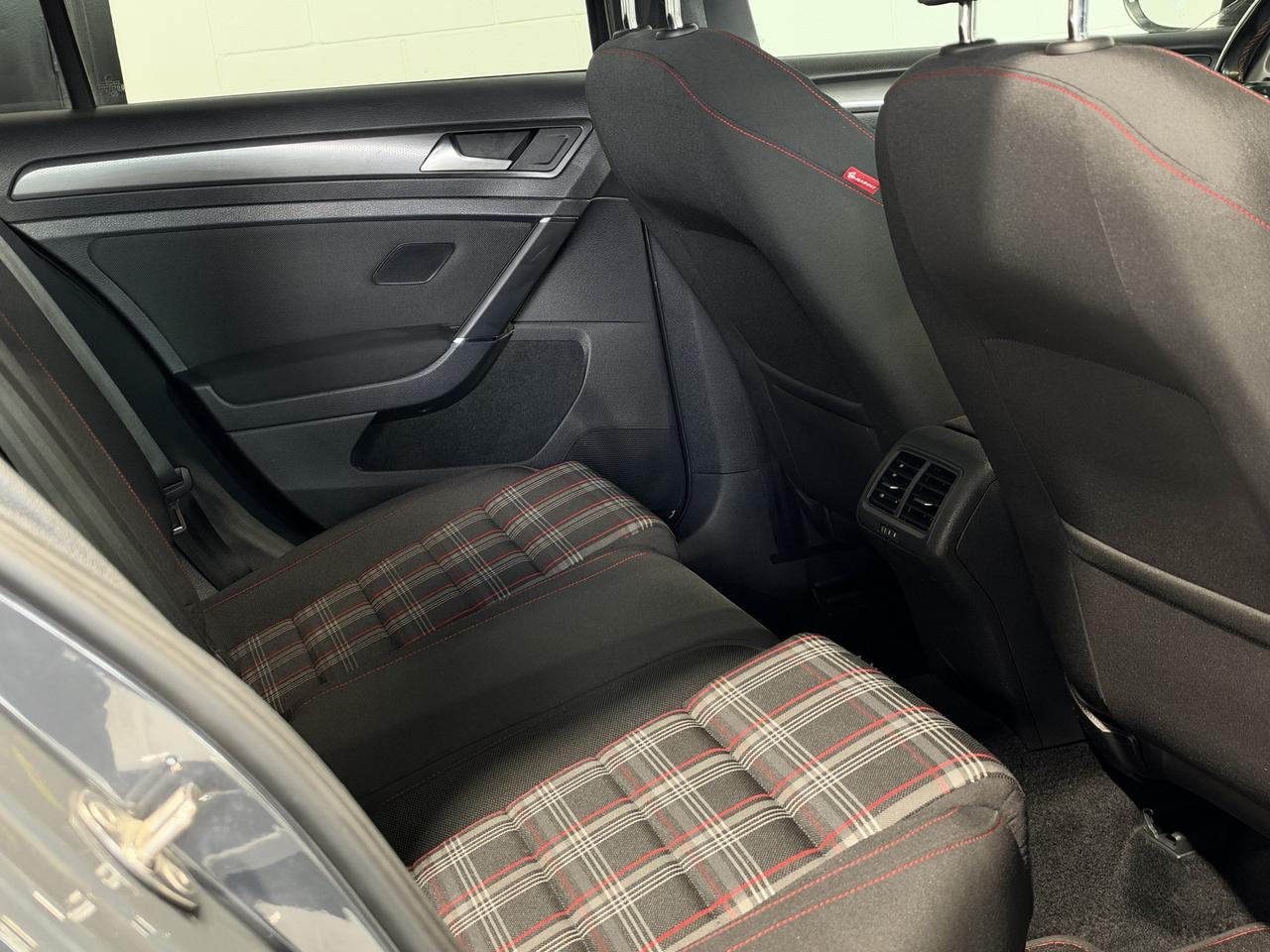 2019 Volkswagen Golf Autobahn Photo