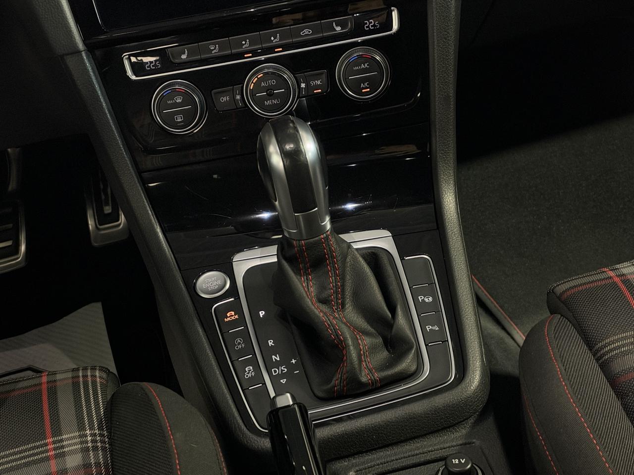 2019 Volkswagen Golf Autobahn Photo