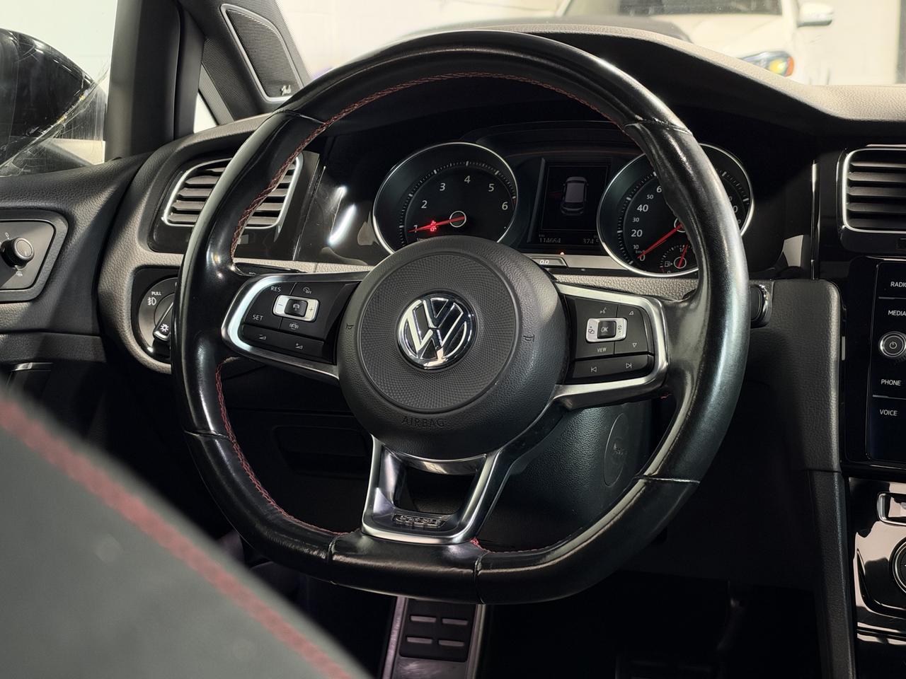 2019 Volkswagen Golf Autobahn Photo