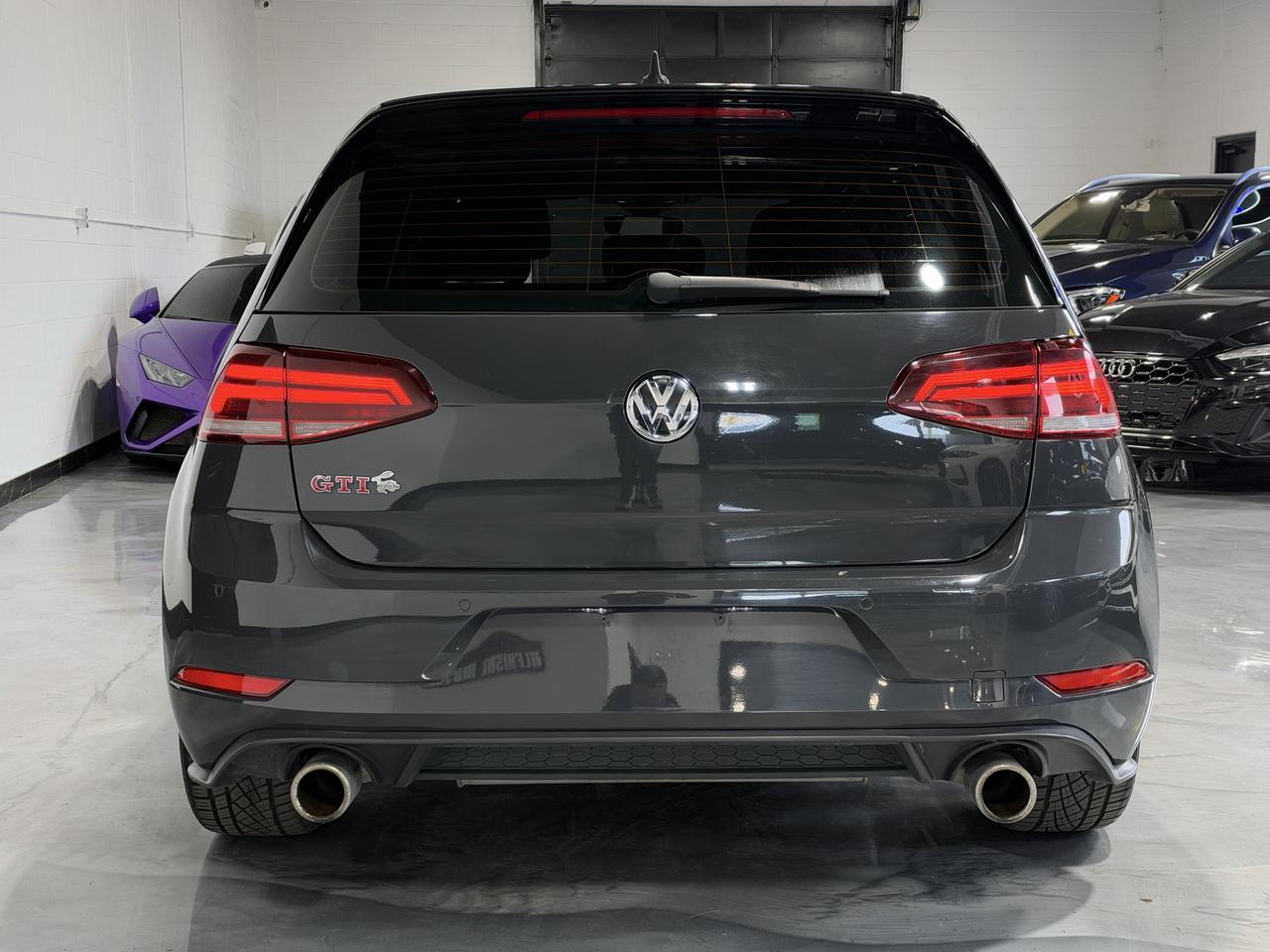 2019 Volkswagen Golf Autobahn Photo3