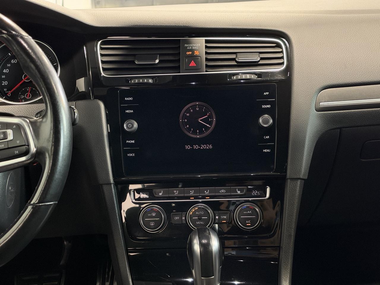 2019 Volkswagen Golf Autobahn Photo
