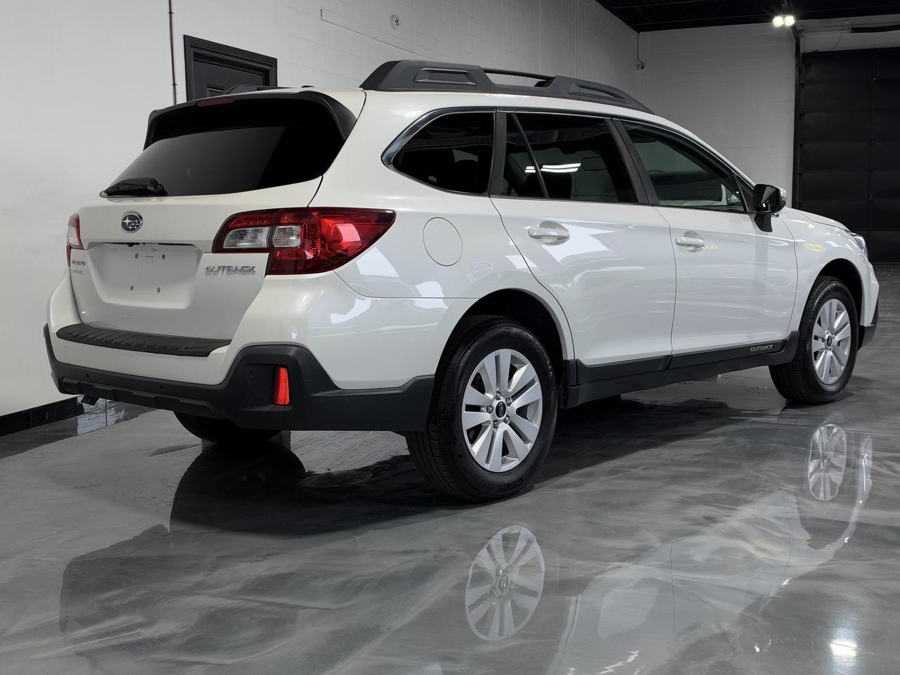 2018 Subaru Outback Touring Photo