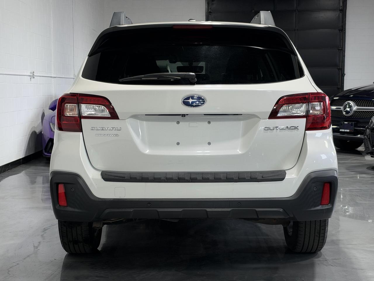 2018 Subaru Outback Touring Photo3
