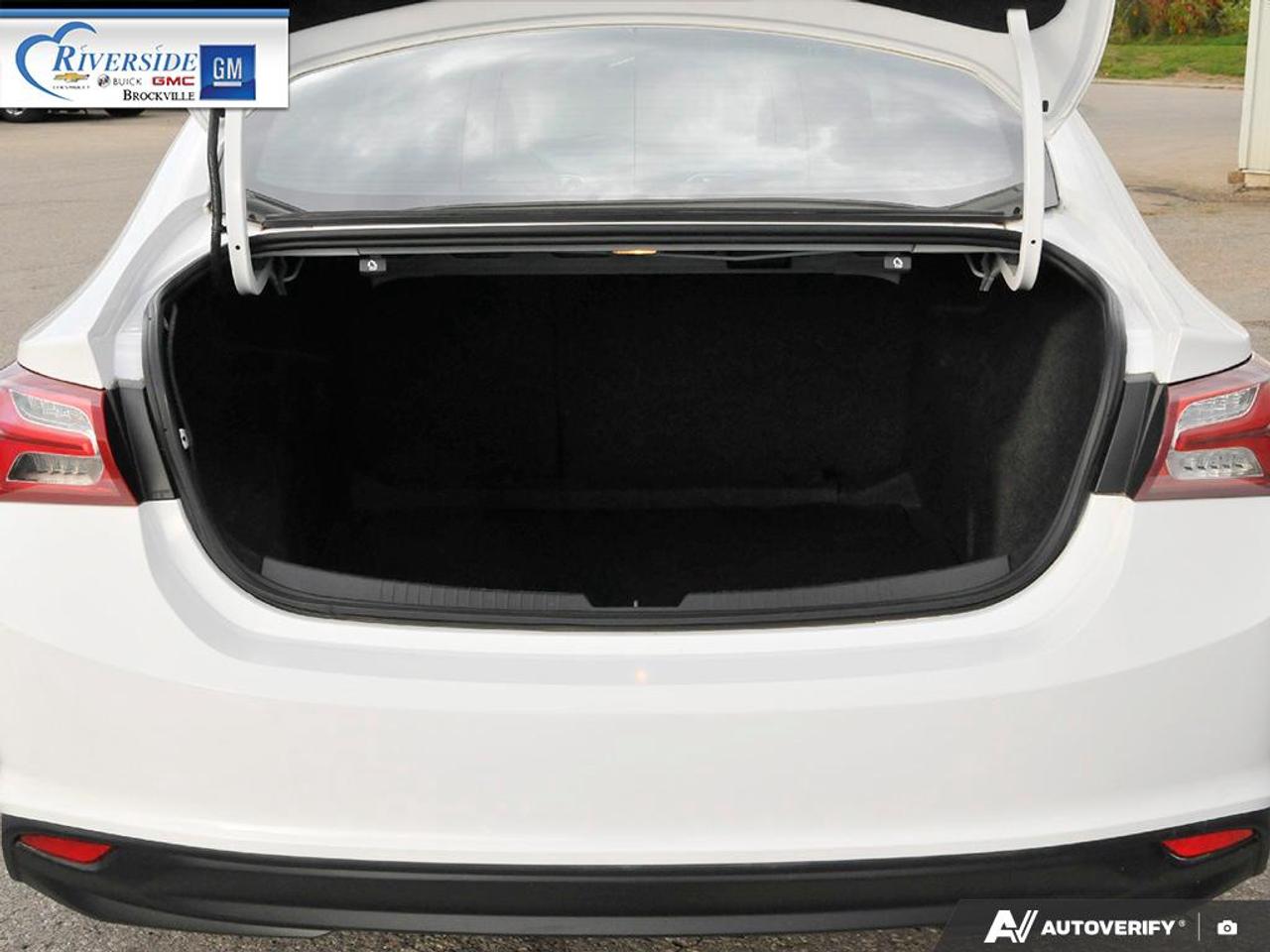 2019 Chevrolet Malibu LT Photo