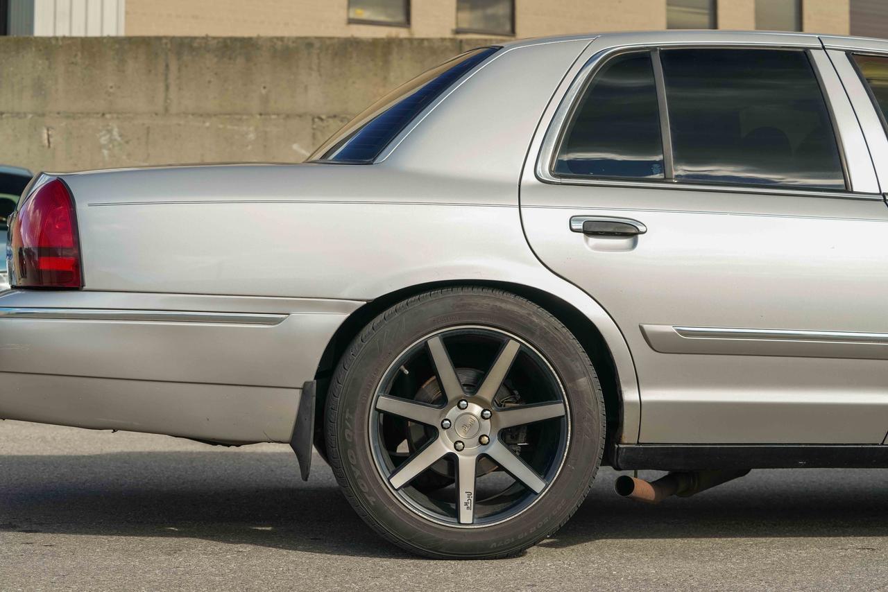 2007 Mercury Grand Marquis LS Ultimate Photo