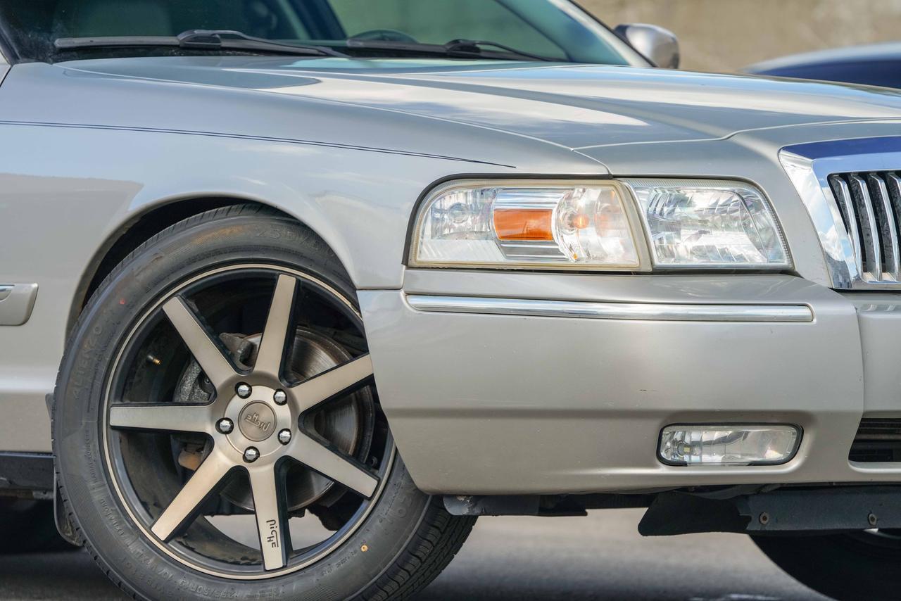 2007 Mercury Grand Marquis LS Ultimate Photo