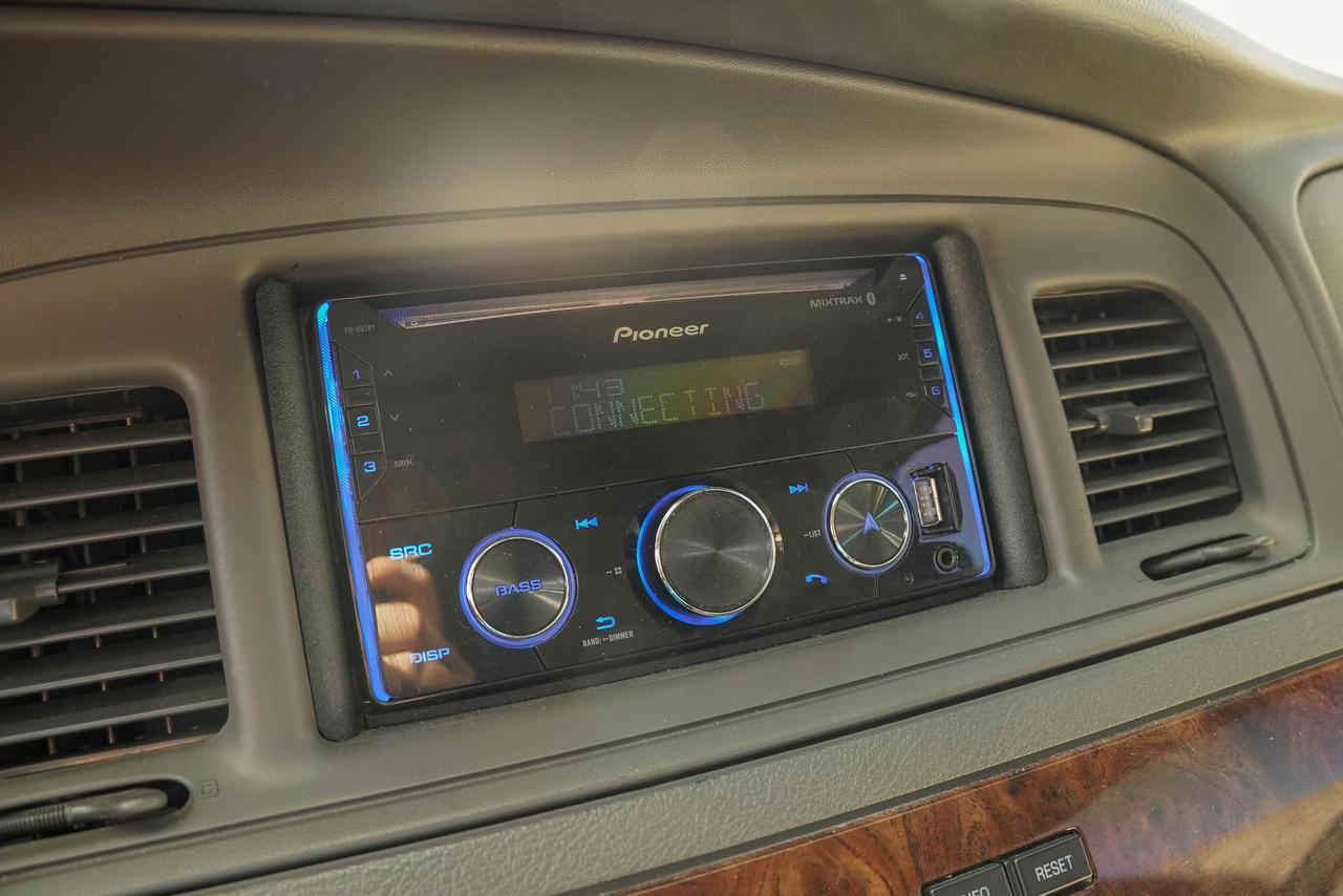 2007 Mercury Grand Marquis LS Ultimate Photo