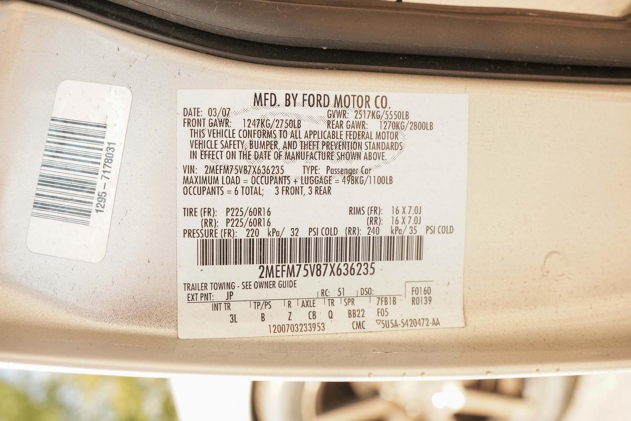 2007 Mercury Grand Marquis LS Ultimate Photo