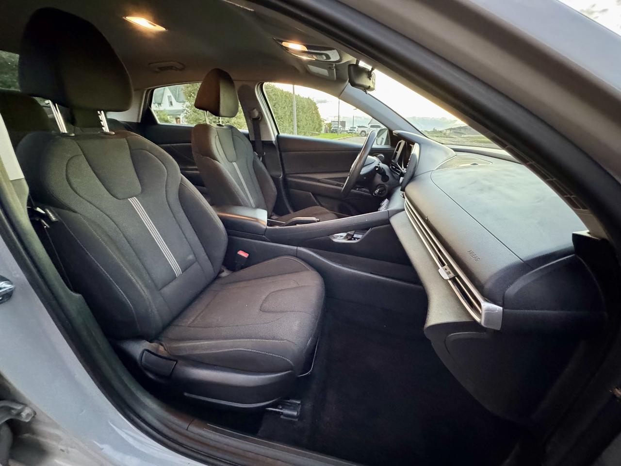2021 Hyundai Elantra CERTIFIED Photo