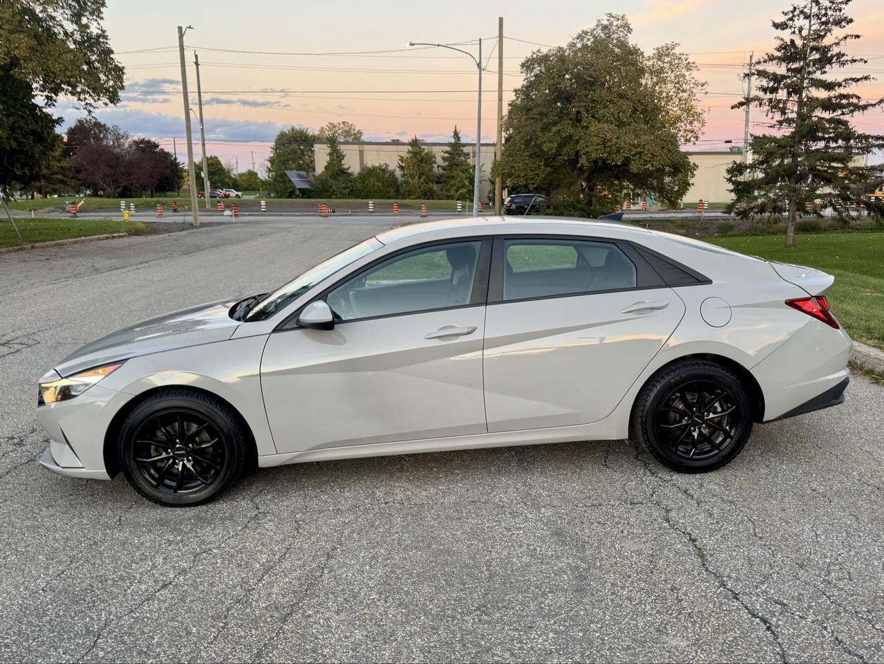 2021 Hyundai Elantra CERTIFIED Photo