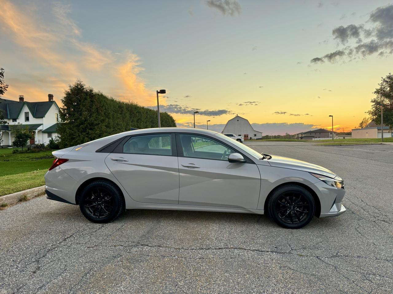 2021 Hyundai Elantra CERTIFIED Photo
