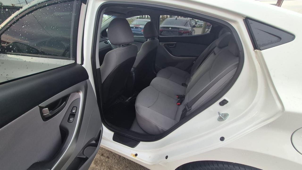 2013 Hyundai Elantra GLS, SEDAN, AUTO, 4CYL, GREAT ON FUEL, AS IS Photo