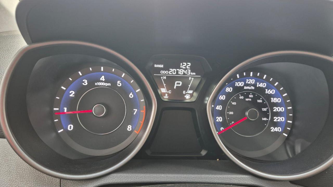 2013 Hyundai Elantra GLS, SEDAN, AUTO, 4CYL, GREAT ON FUEL, AS IS Photo