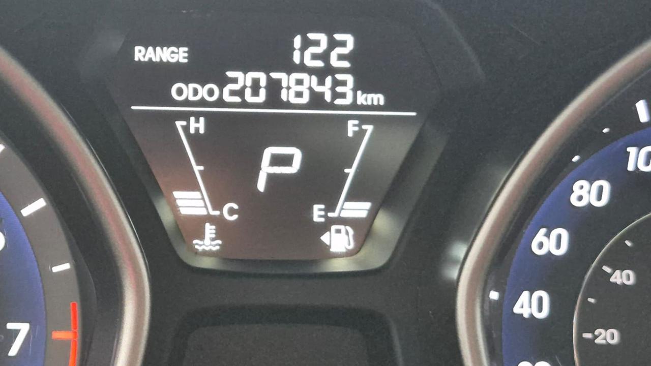 2013 Hyundai Elantra GLS, SEDAN, AUTO, 4CYL, GREAT ON FUEL, AS IS Photo