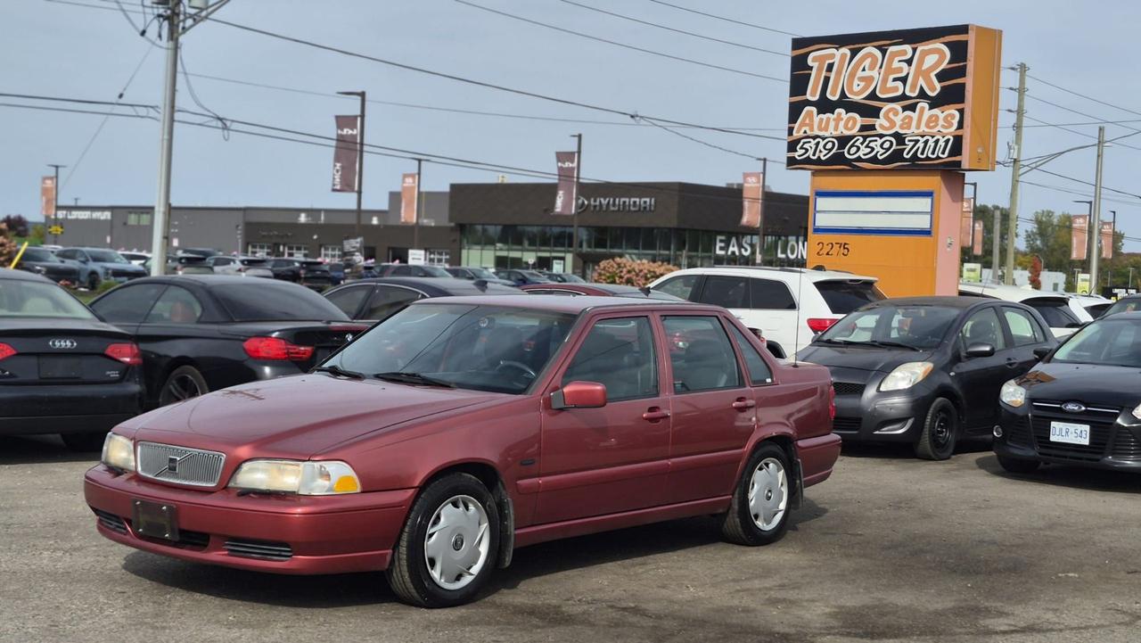 1998 Volvo S70 SE, VERY CLEAN, ONLY 137KMS, AS IS SPECIAL - Photo #1