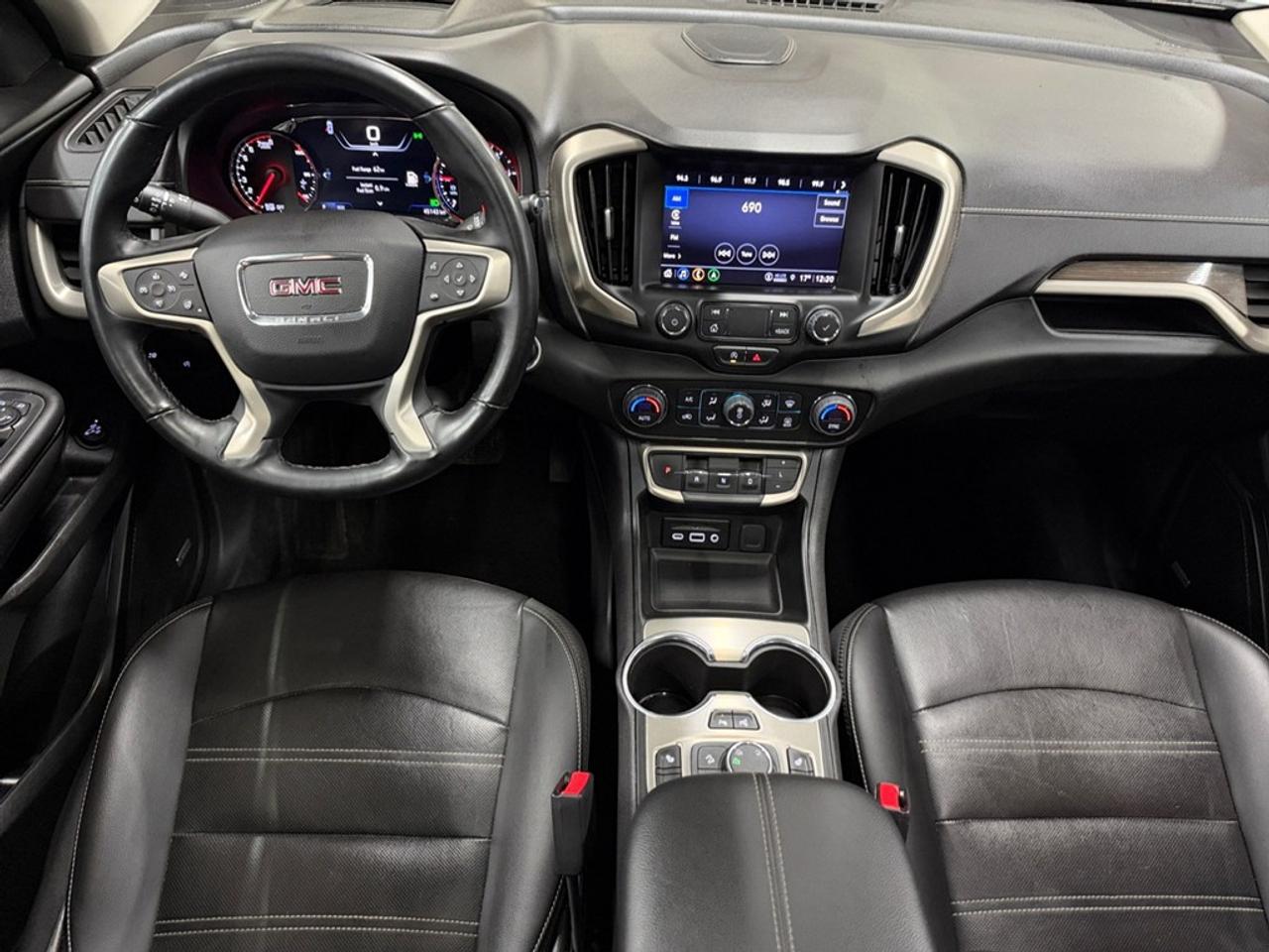 2023 GMC Terrain Awd 4dr Denali Photo