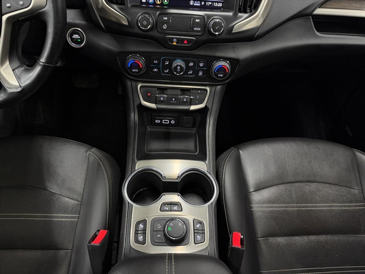 2023 GMC Terrain Awd 4dr Denali Photo