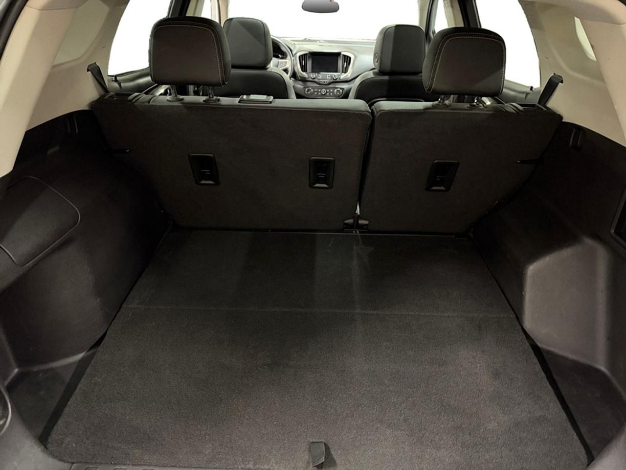 2023 GMC Terrain Awd 4dr Denali Photo