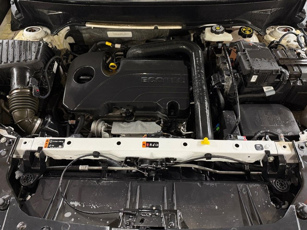 2023 GMC Terrain Awd 4dr Denali Photo