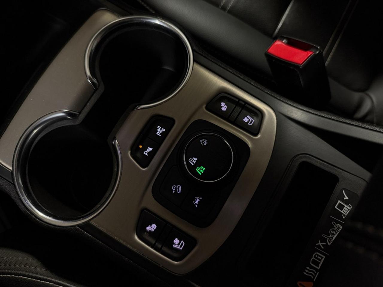 2023 GMC Terrain Awd 4dr Denali Photo