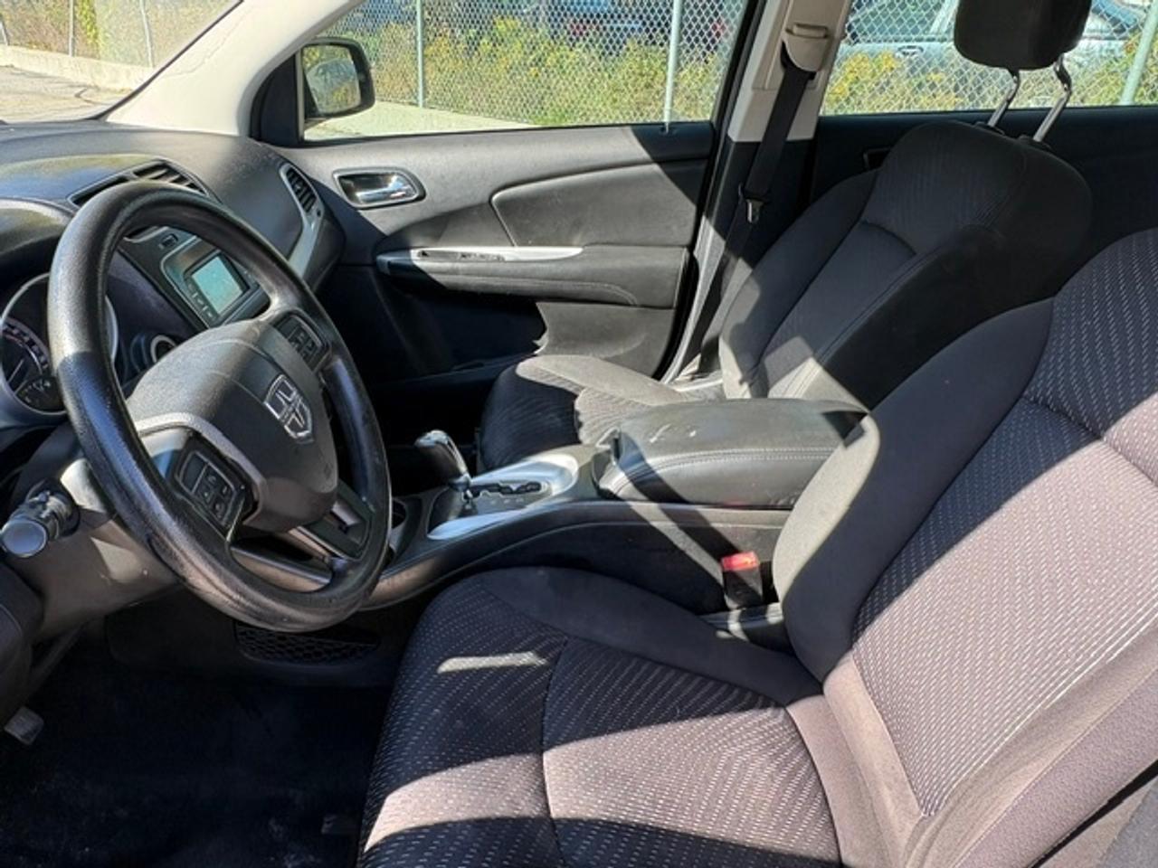 2016 Dodge Journey SE CANADA VALUE PKG ONLY 63,000KM! Photo