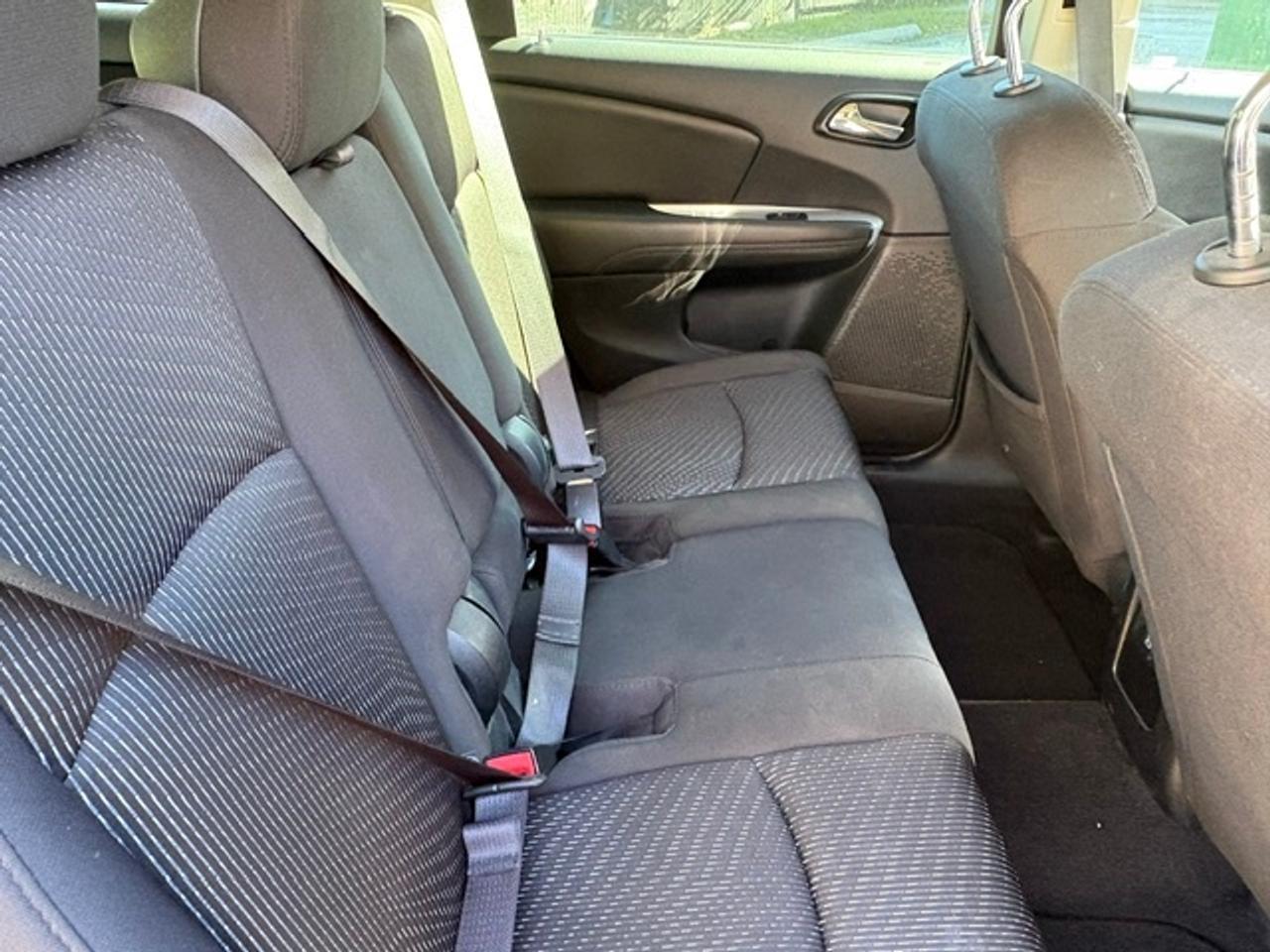2016 Dodge Journey SE CANADA VALUE PKG ONLY 63,000KM! Photo