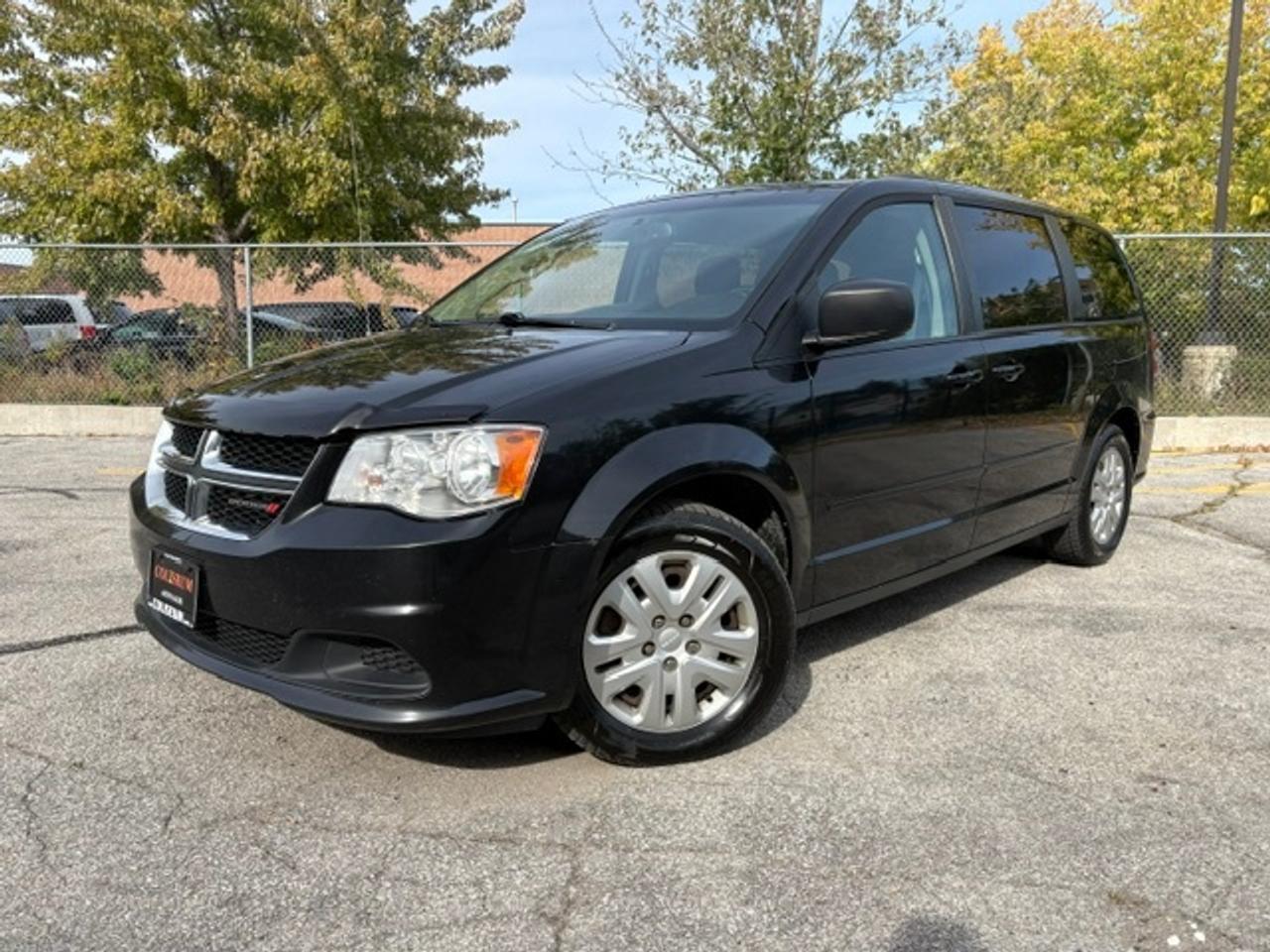 2017 Dodge Grand Caravan SXT **1 OWNER-BLUETOOTH-CERTIFIED-WE FINANCE** Photo0