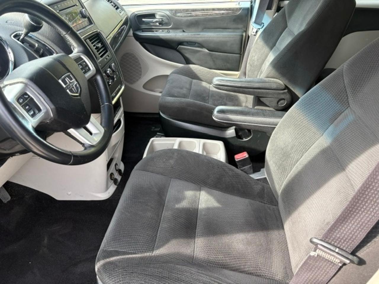 2017 Dodge Grand Caravan SXT **1 OWNER-BLUETOOTH-CERTIFIED-WE FINANCE** Photo
