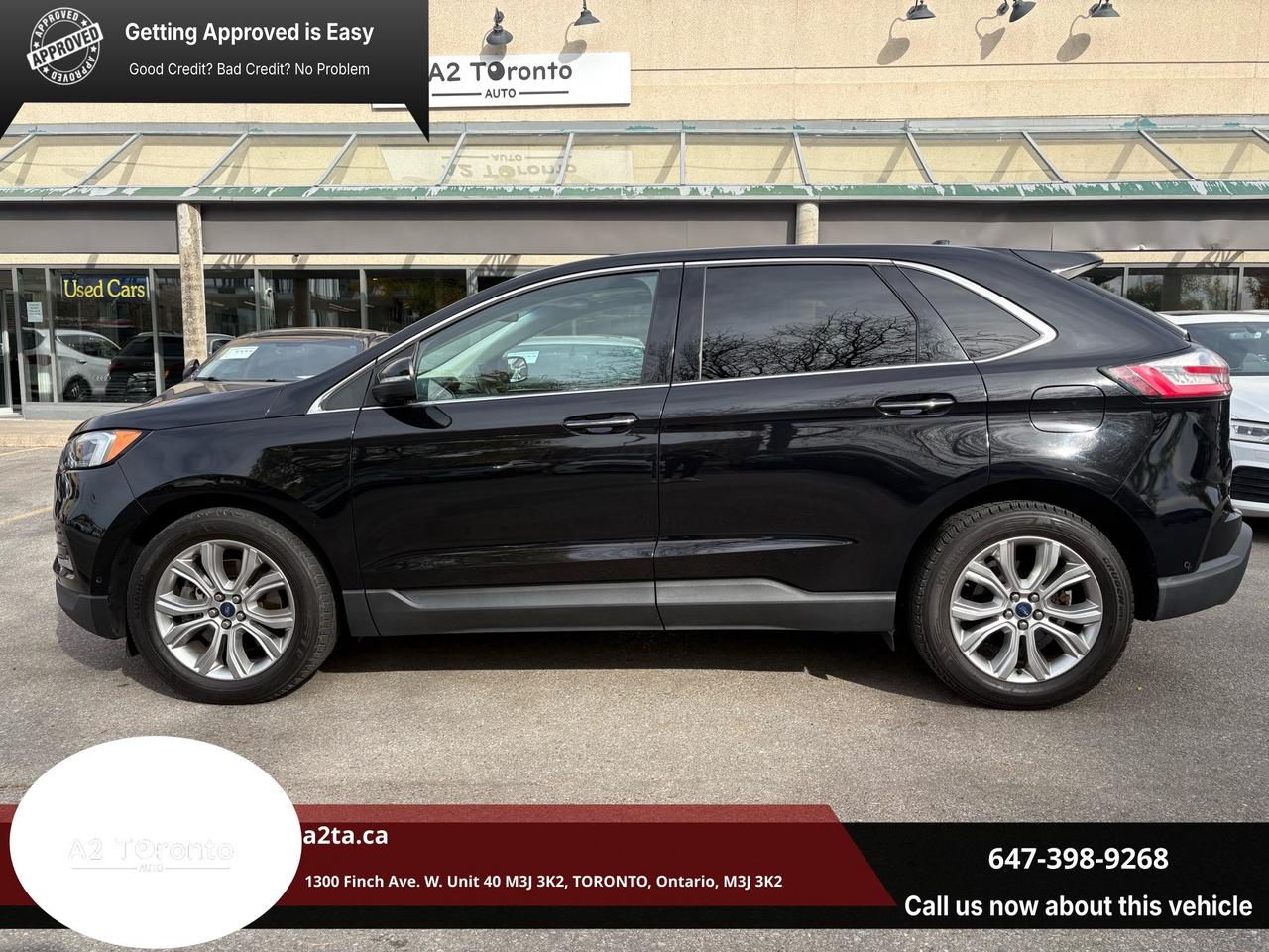 2019 Ford Edge Titanium Photo2