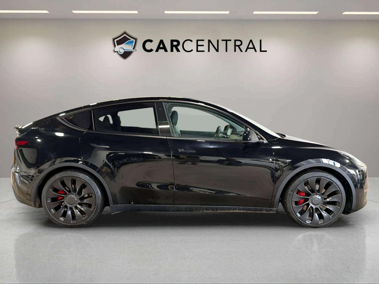 2022 Tesla Model Y PERFORMANCE| 1 OWNER| LEATHER| PANOROOF| AWD Photo