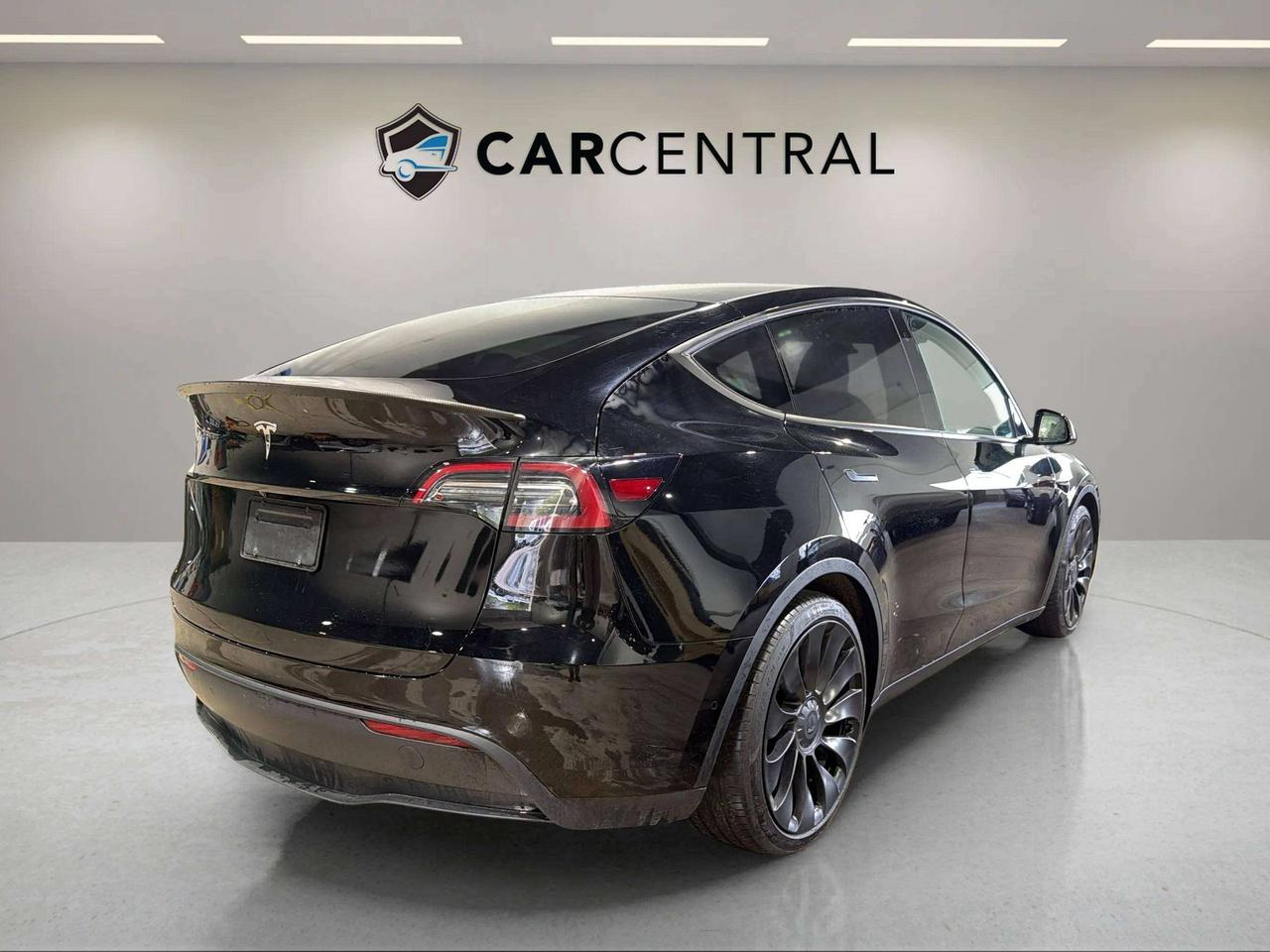 2022 Tesla Model Y PERFORMANCE| 1 OWNER| LEATHER| PANOROOF| AWD Photo