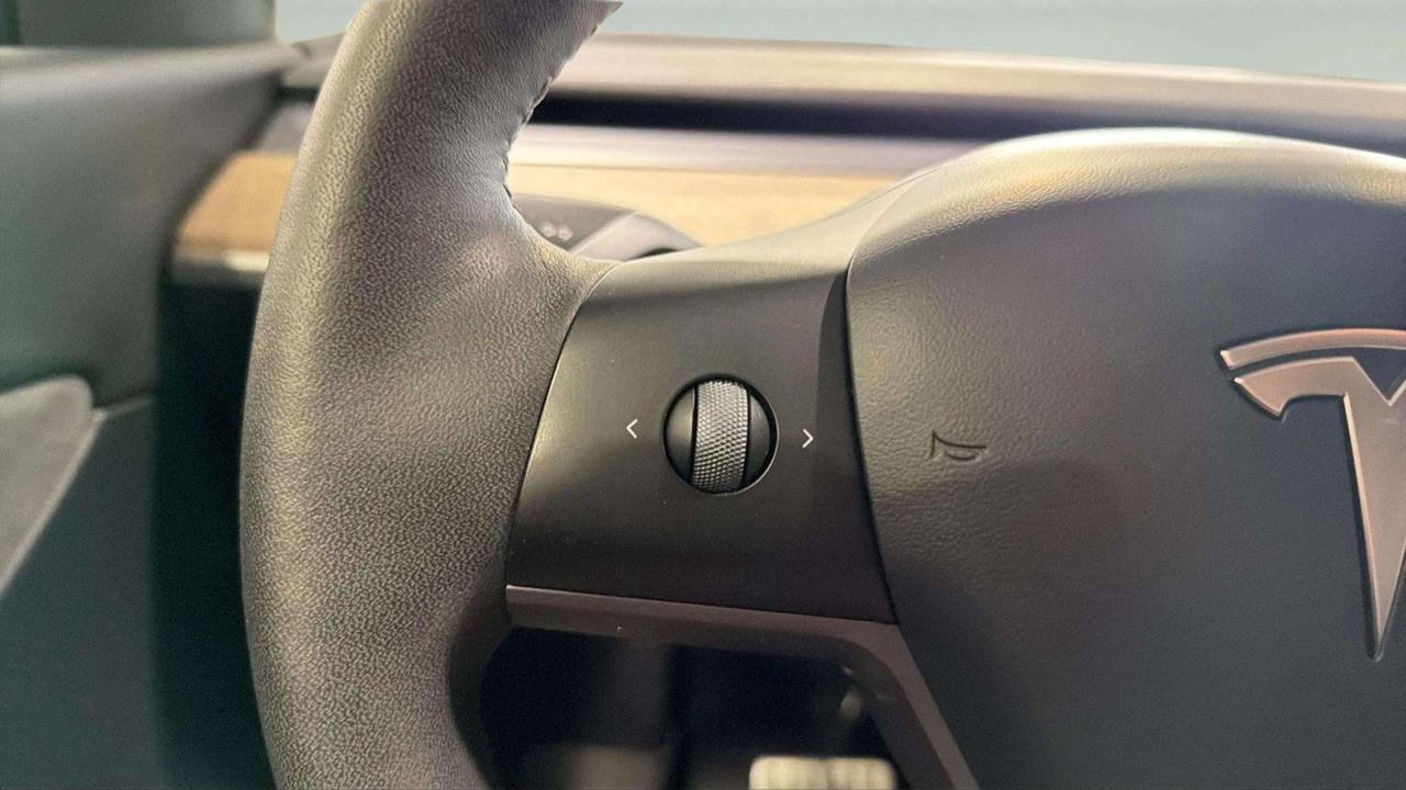 2022 Tesla Model Y PERFORMANCE| 1 OWNER| LEATHER| PANOROOF| AWD Photo