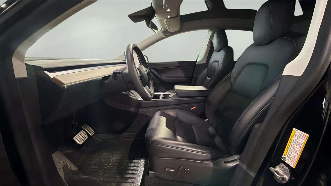 2022 Tesla Model Y PERFORMANCE| 1 OWNER| LEATHER| PANOROOF| AWD Photo