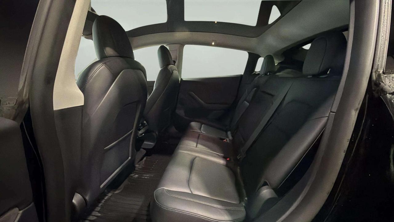 2022 Tesla Model Y PERFORMANCE| 1 OWNER| LEATHER| PANOROOF| AWD Photo