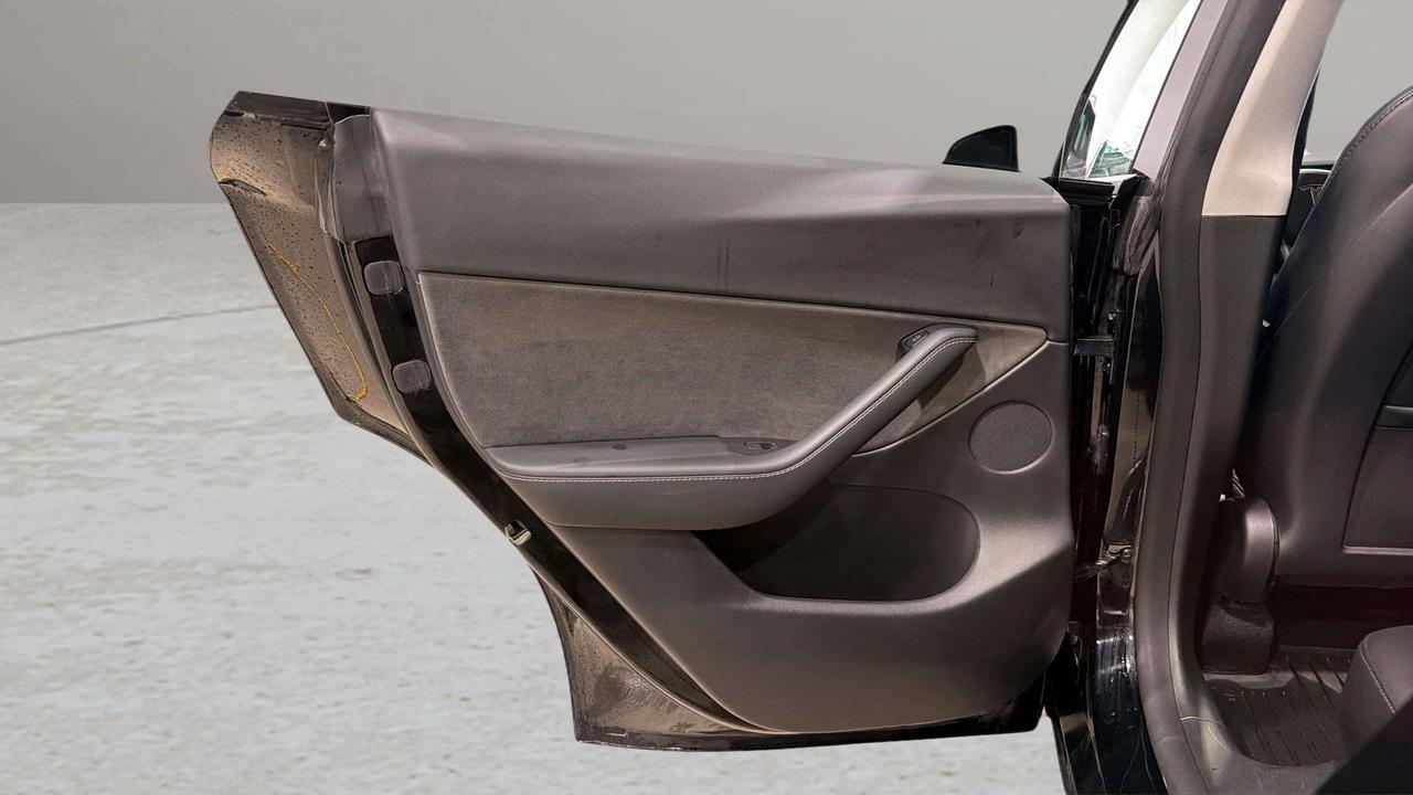 2022 Tesla Model Y PERFORMANCE| 1 OWNER| LEATHER| PANOROOF| AWD Photo