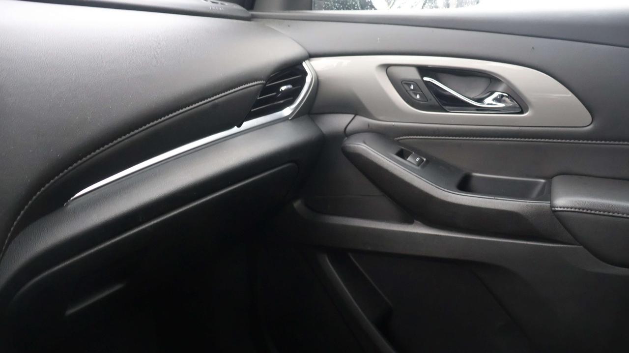 2023 Chevrolet Traverse LT Cloth | Power Liftgate | Remote Start Photo