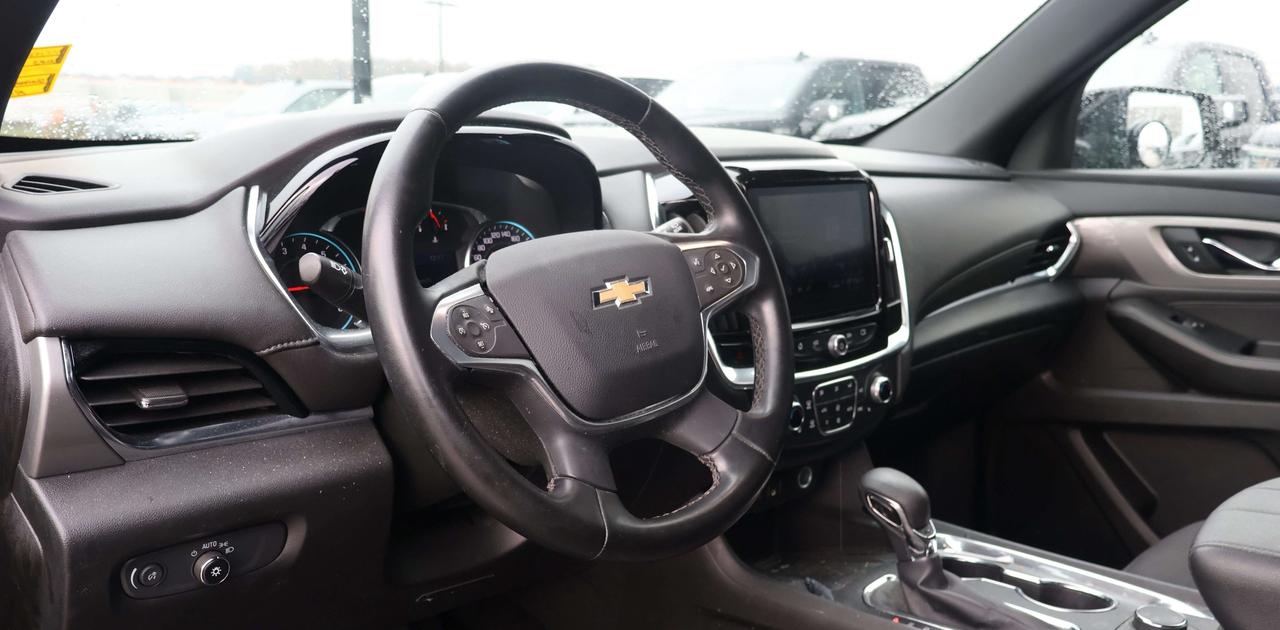 2023 Chevrolet Traverse LT Cloth | Power Liftgate | Remote Start Photo