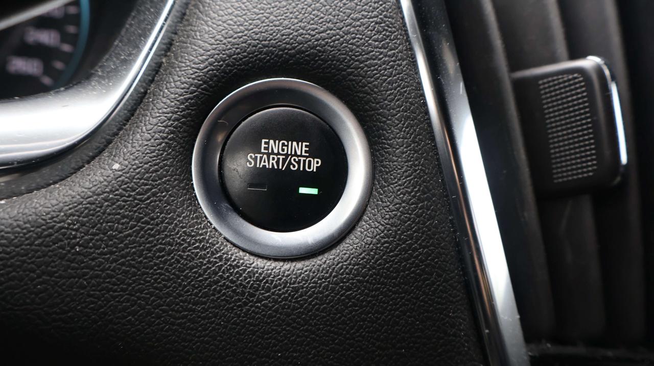 2023 Chevrolet Traverse LT Cloth | Power Liftgate | Remote Start Photo