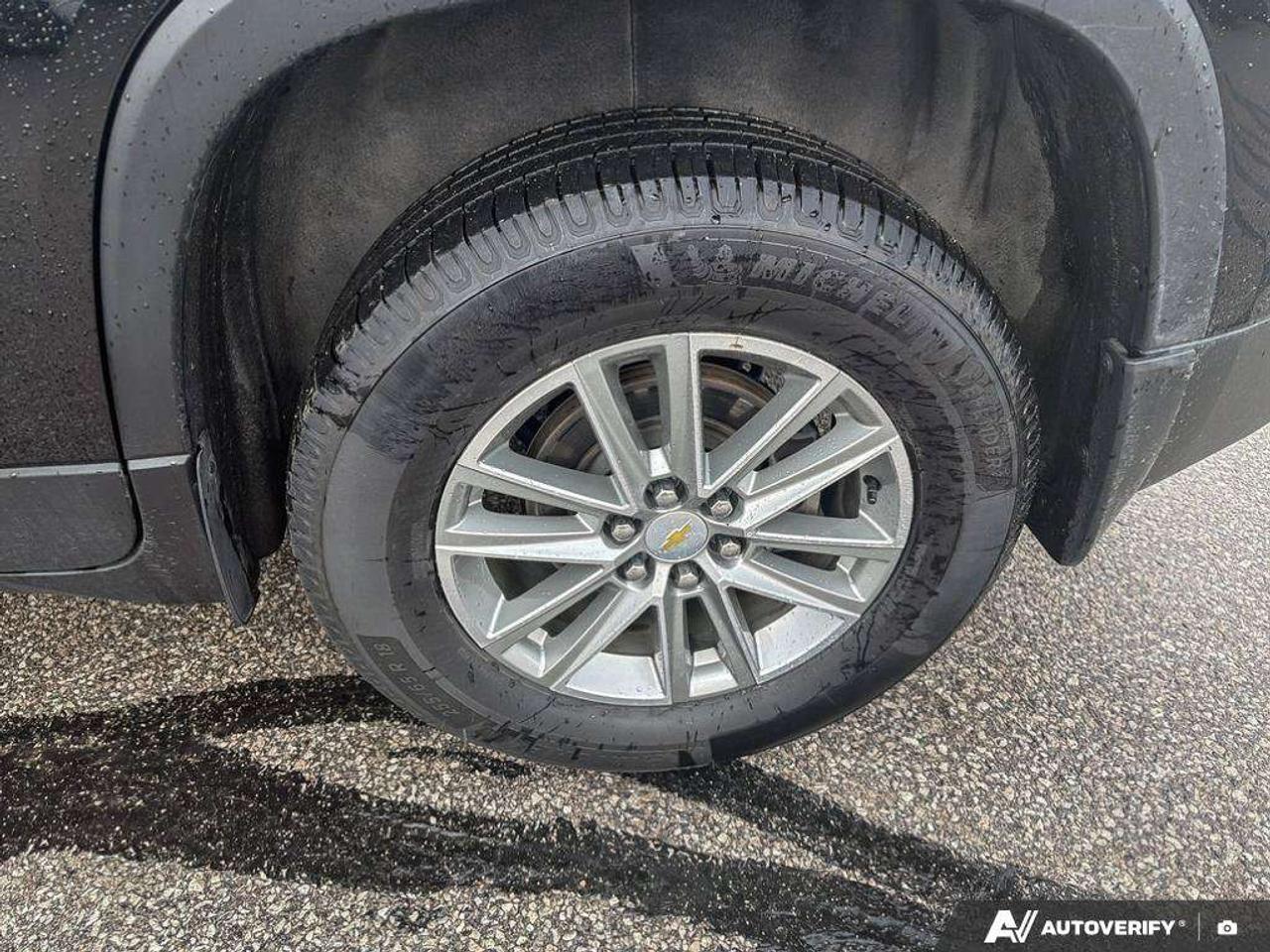 2023 Chevrolet Traverse LT Cloth | Power Liftgate | Remote Start Photo