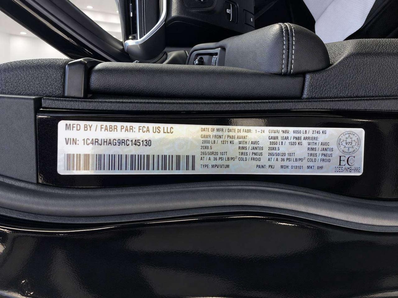 2024 Jeep Grand Cherokee Altitude | Heated Seats |Sunroof |SafetyTech | 4X4 Photo