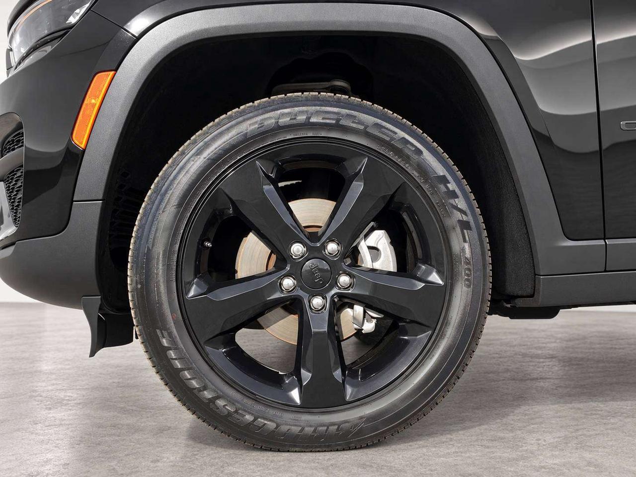 2024 Jeep Grand Cherokee Altitude | Heated Seats |Sunroof |SafetyTech | 4X4 Photo